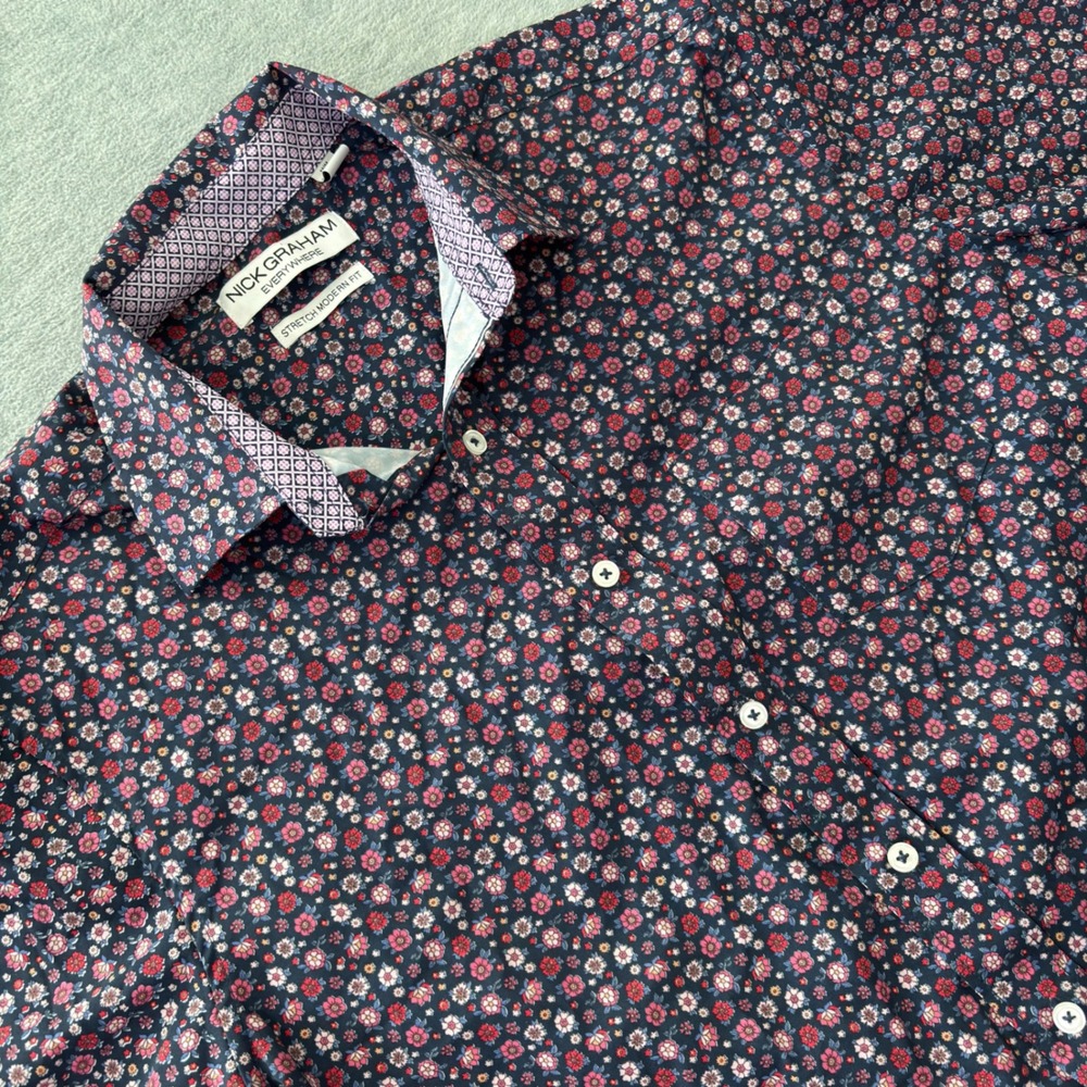 Nick Graham Everywhere Mens Medium Navy Floral Stretch Modern Fit SS Button Down